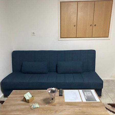 Stella'S Apartment Митилини Экстерьер фото