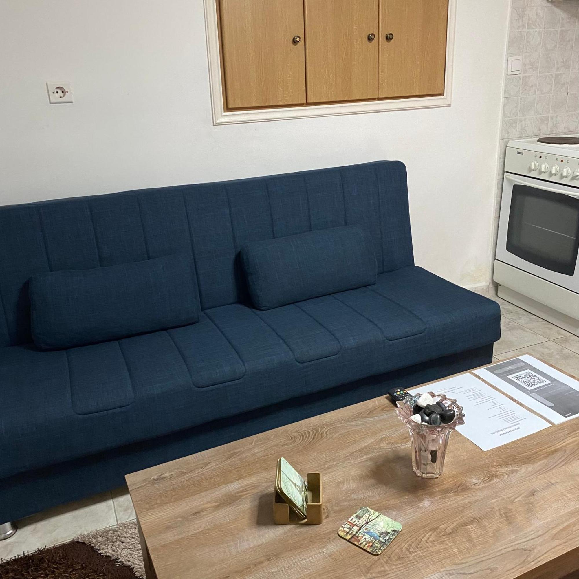 Stella'S Apartment Митилини Экстерьер фото