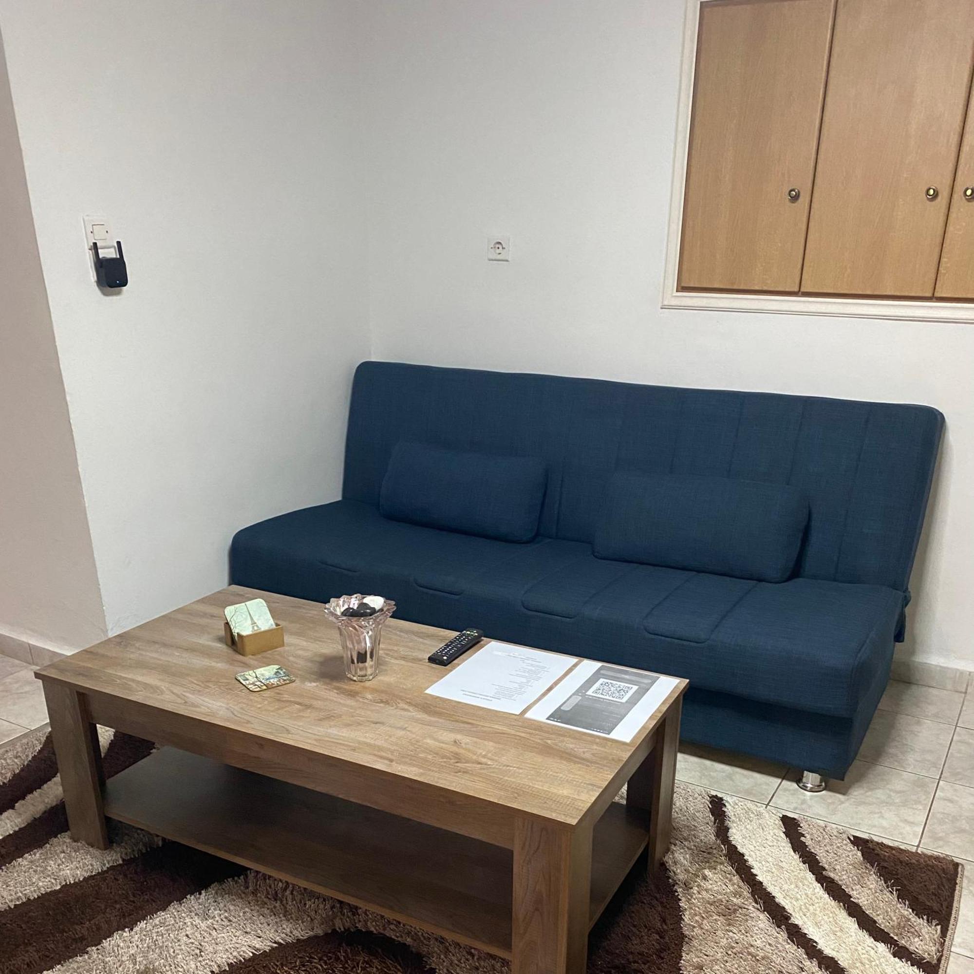 Stella'S Apartment Митилини Экстерьер фото